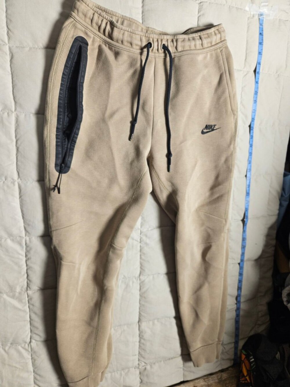 Nike Tech Fleece Joggers Mens M Tan Khaki Sweatpants Zipper Pocket